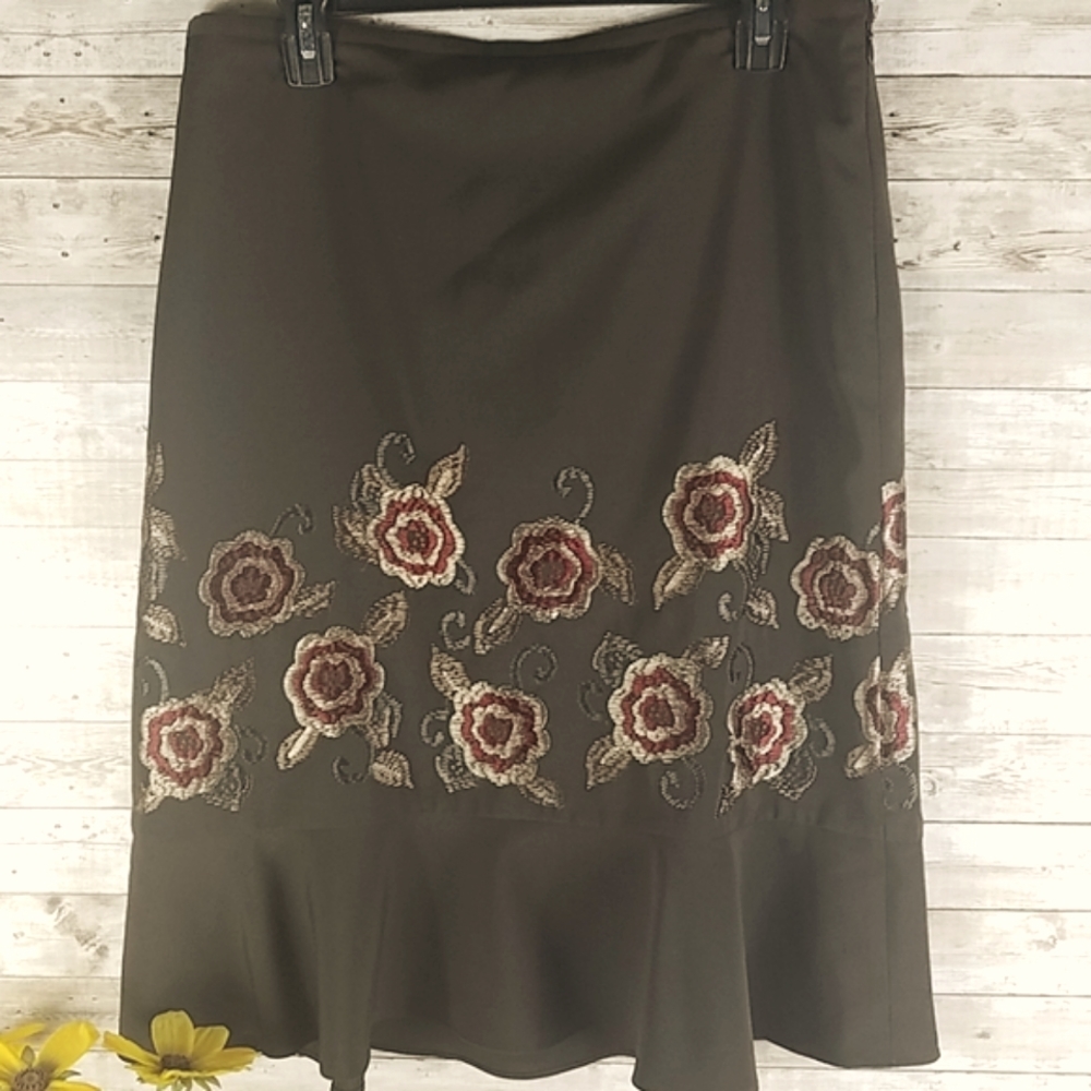 Loft, Vintage brown skirt with florals and ruffles around the bottom, Sz 10 - Picture 2 of 7